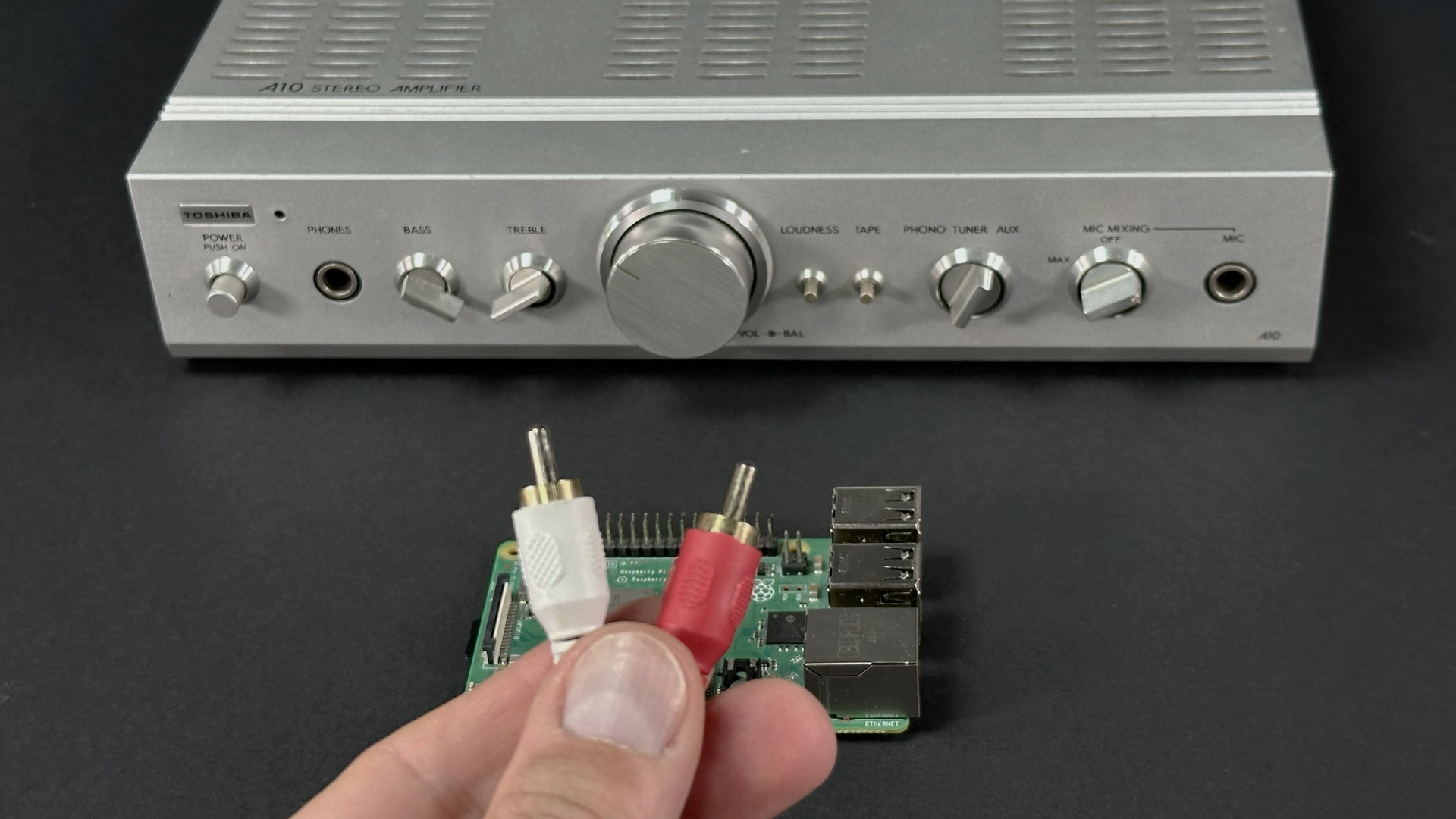 Audio streamer with Raspberry Pi and Volumio