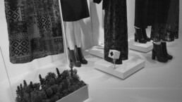 Dress motion. Interactive shop window