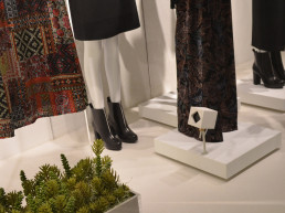 Dress motion. Interactive shop window