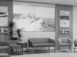 Office digitalization. Digital signage for Abanca