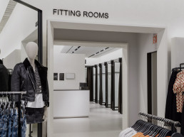 Presence detection and automation control system on Fitting Room