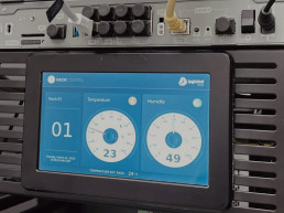 Server rack temperature display screen