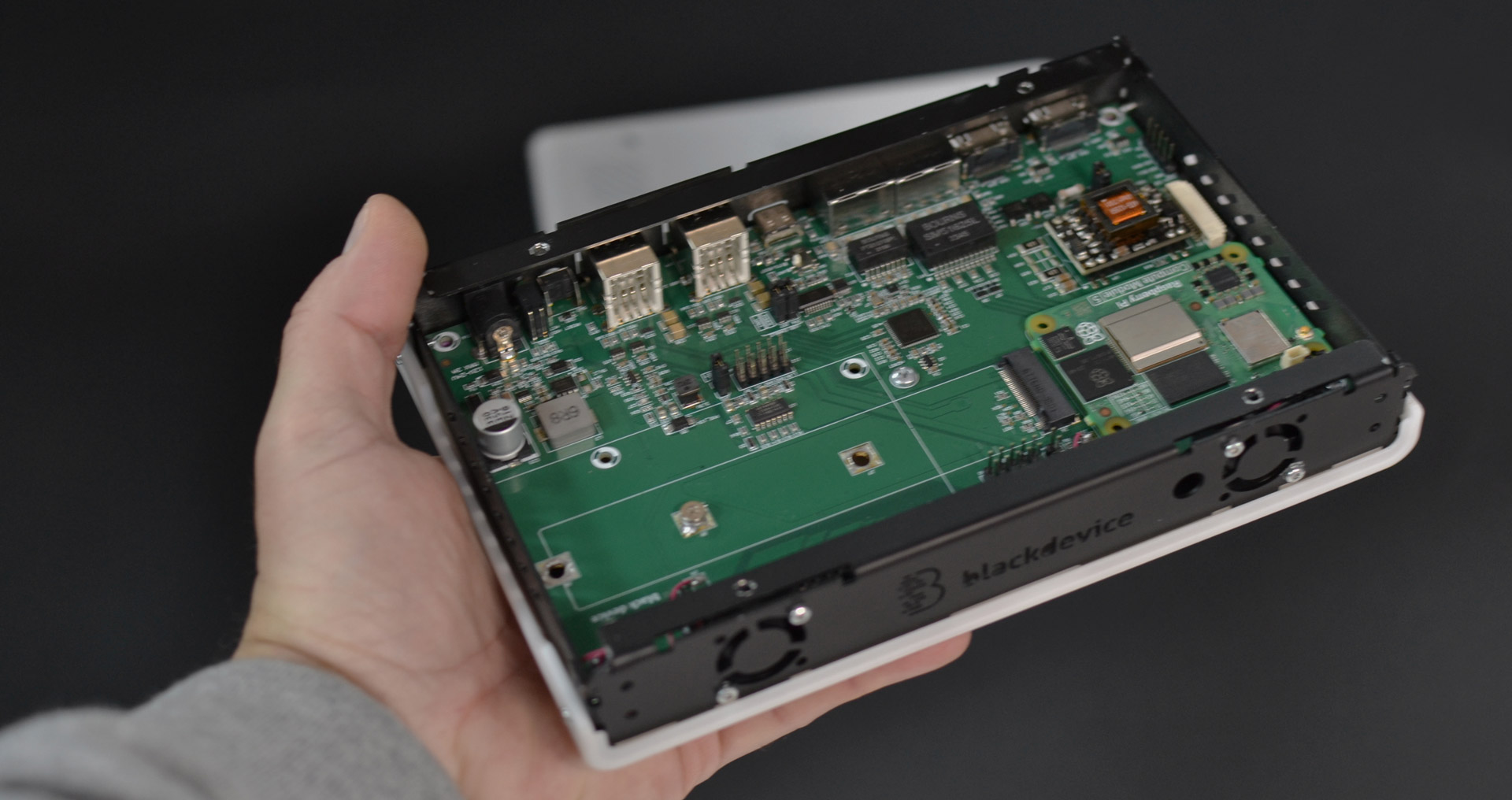 Computing module powered mini computer