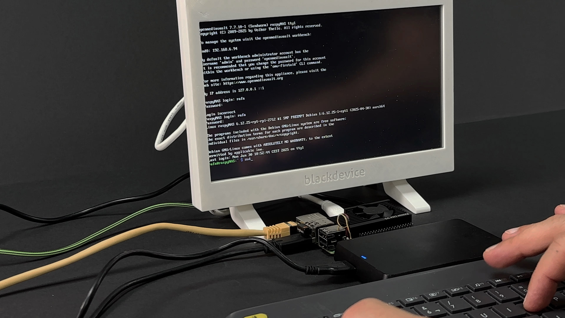 Raspberry Pi 5 NAS server