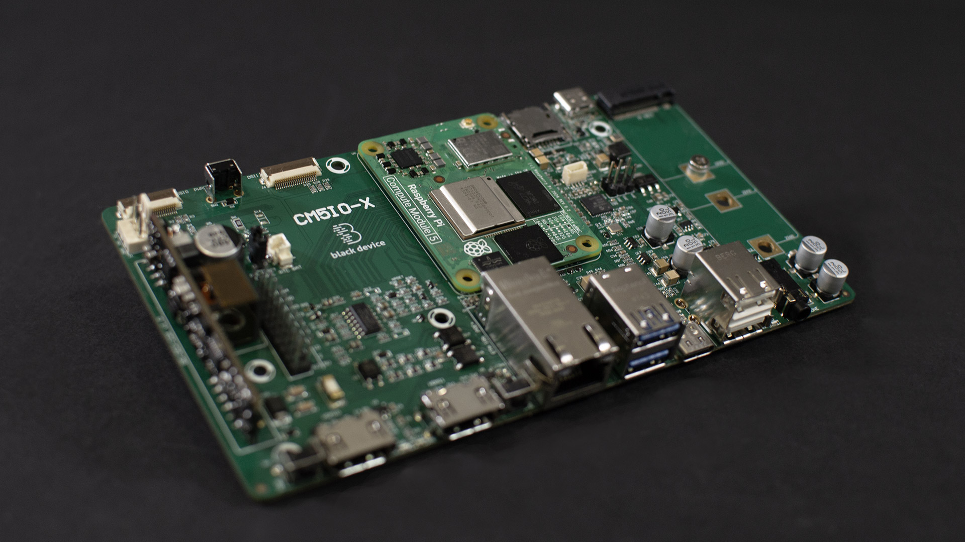 CM5 ioX. Professional carrier board for Raspberry Pi Compute Module 5